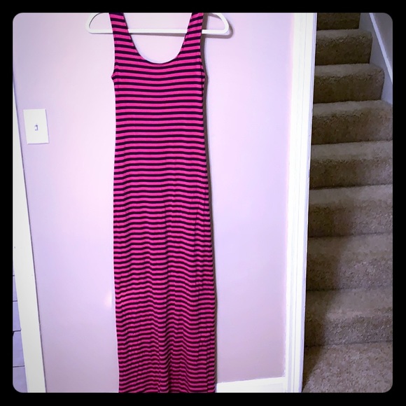 Merona Dresses & Skirts - Merona Maxi Dress (Target) Pink and Navy XS